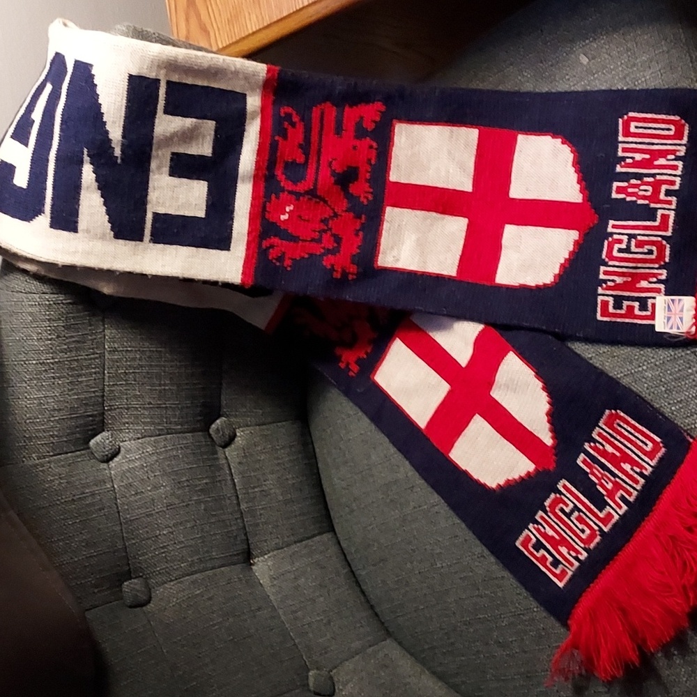England Sports Team scarf
